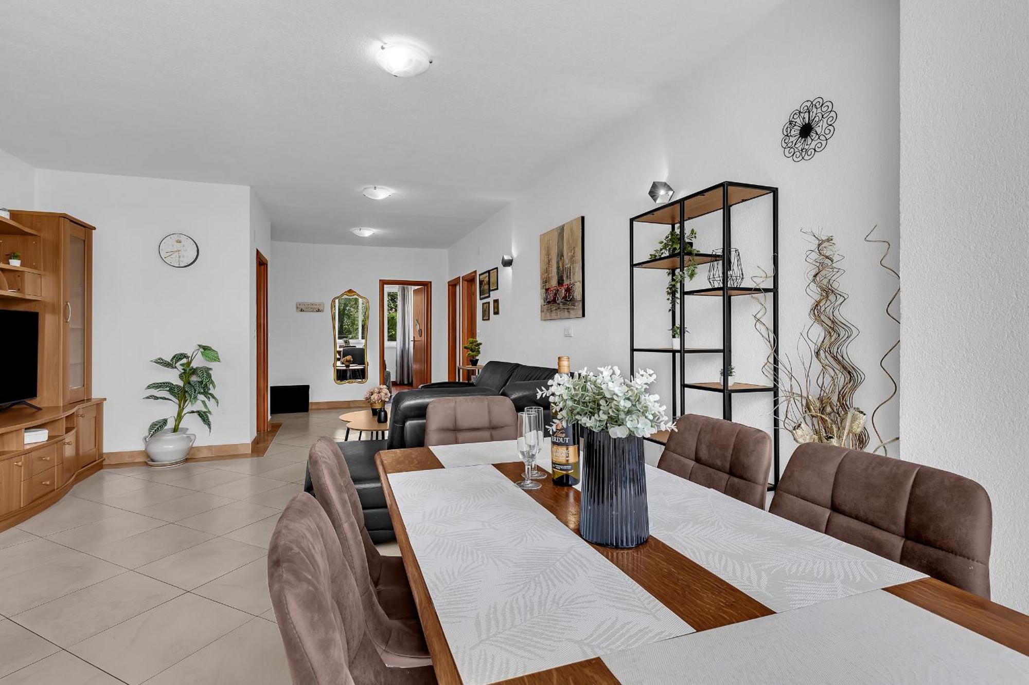 Apartment Lov&Mar With Parking Makarska Exterior photo