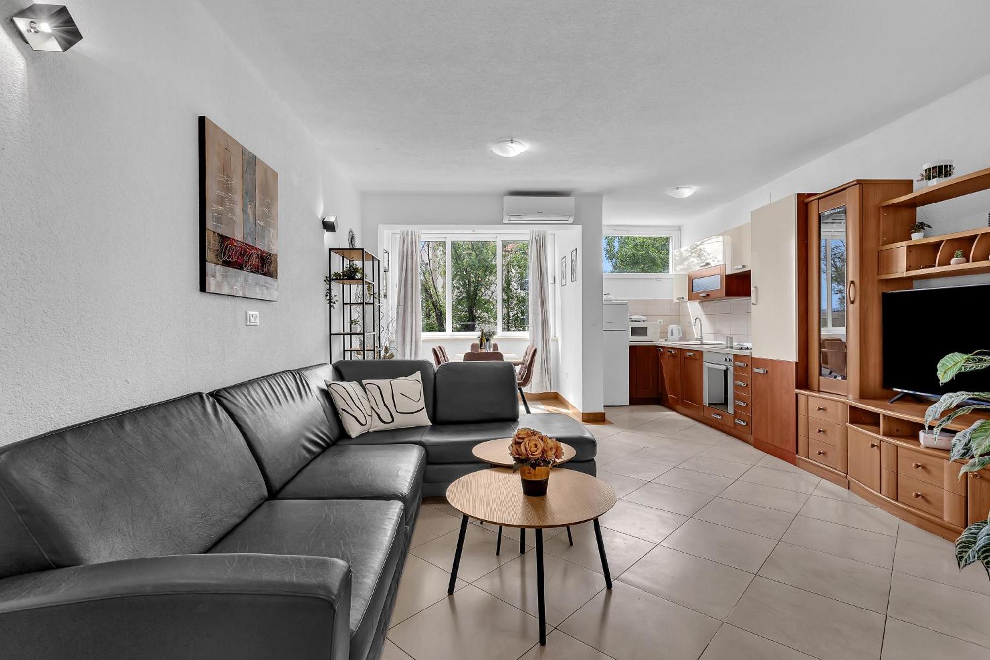 Apartment Lov&Mar With Parking Makarska Exterior photo